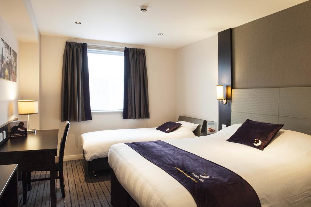 Premier Inn Dover Central - Eastern Ferry Terminal Bilik gambar