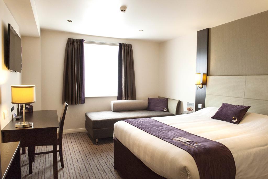 Premier Inn Dover Central - Eastern Ferry Terminal Bilik gambar