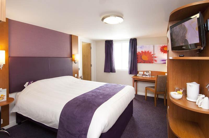 Premier Inn Dover Central - Eastern Ferry Terminal Luaran gambar